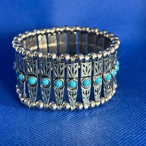 Silver Tone Stretch Bracelet